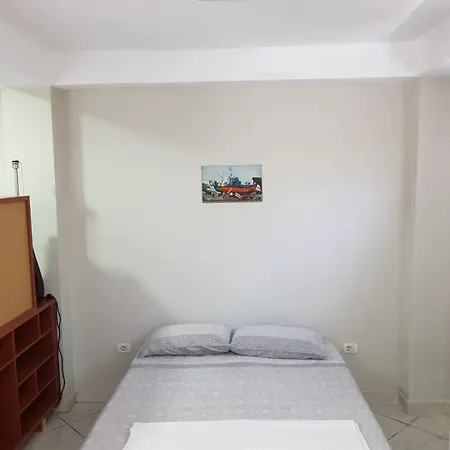 Yes3 Apartment Tirana